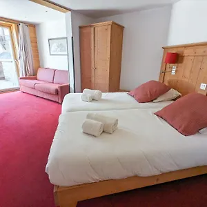 Apartment Almes 1 Et Almes 2 By Alpapart, Tignes