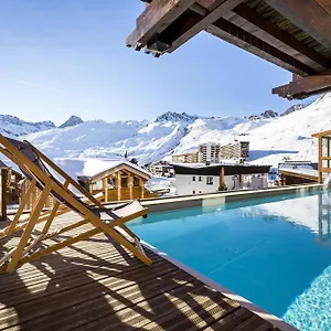 Les Campanules By Les Etincelles Tignes